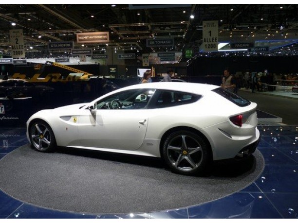 Ferrari FF al Salone di Ginevra 2011