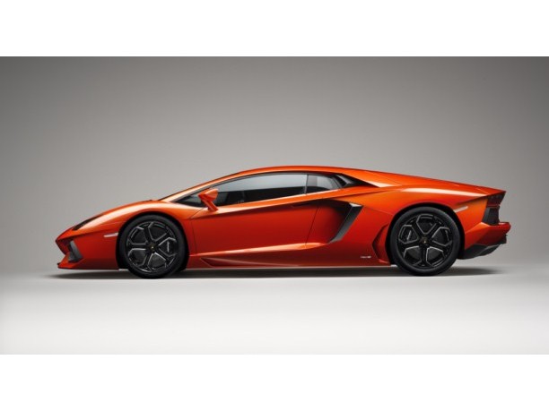 Lamborghini Aventador LP 700-4