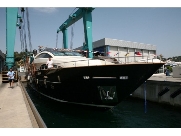 Mega Yacht Riva 115 Athena