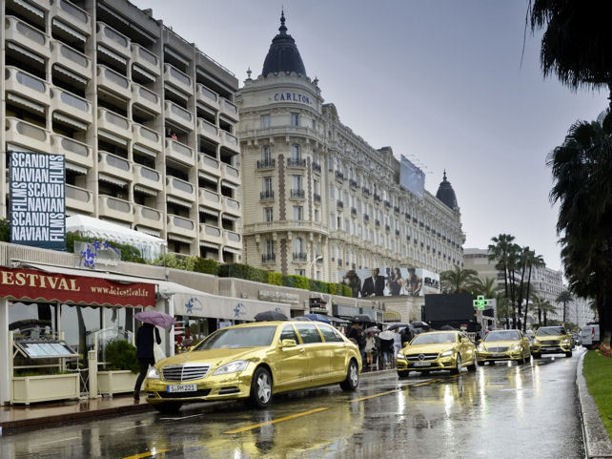 Mercedes rivestite in oro al Festival di Cannes 2012