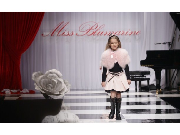 Miss Blumarine sfilata autunno inverno 2012/2013