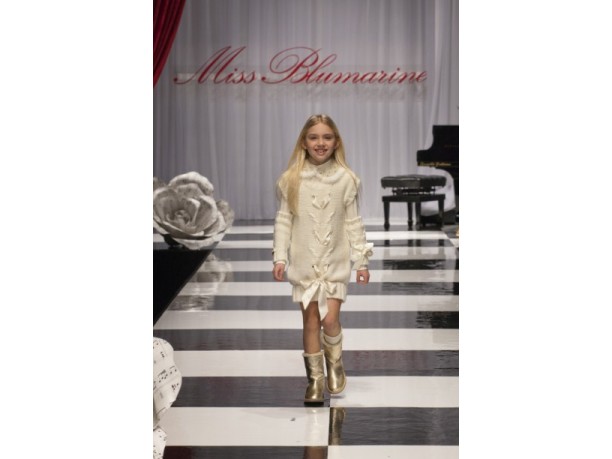 Miss Blumarine sfilata autunno inverno 2012/2013