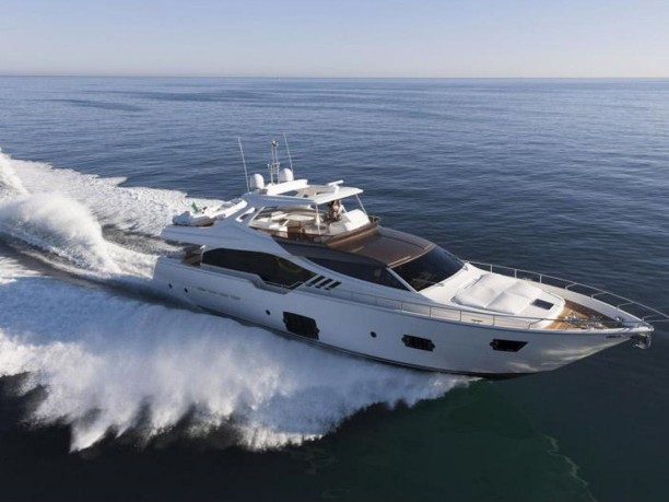 Nuovo Yacht Ferretti 870