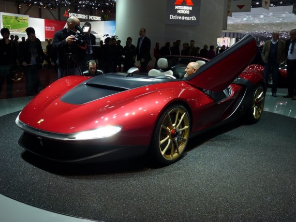 Tutte le foto delle auto più belle, eleganti e sportive del Salone di Ginevra 2013